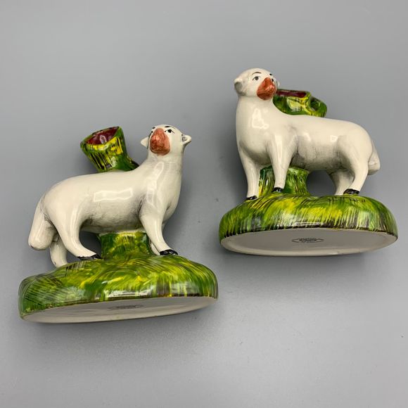 Vtg Staffordshire Pair of Sheep Mantle Spill Vases Right and Left Facing Kent - Picture 6 of 10